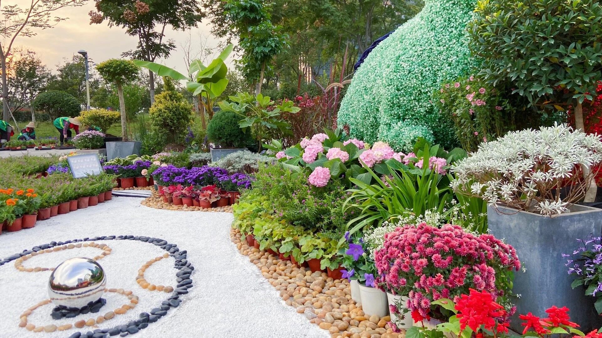 大堂造景-17-广州植物花卉租赁_室内绿植租摆_绿植组景_广州欣怡园艺